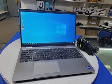 Б/в Ноутбук Dell 15/core i7-11850h ddr4/8gb ddr4/ssd 512 gb/*інтегрована 01-201179511