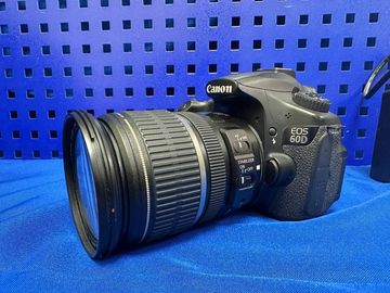 01-200611738: Canon eos 60d +ef-s 17-55mm f/2,8 is usm