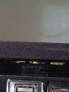 01-200779132: Sony playstation 4 slim 1tb