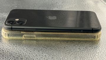 01-200777935: Apple iphone 11 64gb