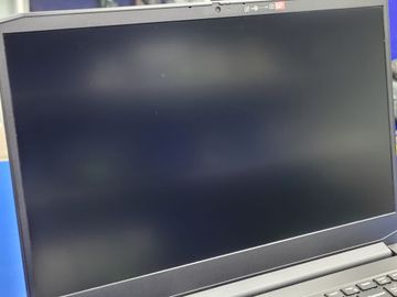 Б/в Ноутбук Lenovo 15/ryzen 5 5600h ddr4/8gb ddr4/hdd *відсутній/ssd 800 gb/geforce rtx3050 4gb 01-200612686