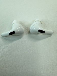01-200801617: Apple airpods pro