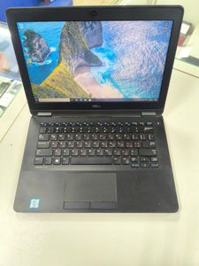 Б/в Ноутбук Dell 12/core i5 6300u ddr3/8gb ddr3/ssd 120 gb/*інтегрована 01-200811610