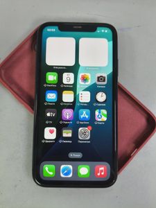 Б/у Мобильний телефон Apple iphone 11 64gb 01-200815129