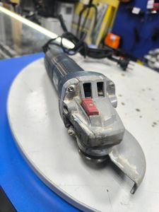 Б/в Кутова шліфмашина Bosch gws 9-125 s 01-200778771