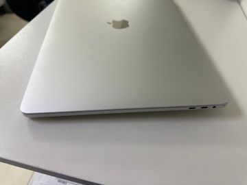 Б/у Ноутбук Apple a2141/ macbook pro 16/ core i9 2,3ghz/ram16gb/ssd1tb/amd radeon pro 5500m 01-200889106