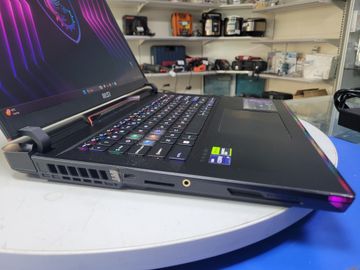 Б/в Ноутбук Msi 17/core i9-13950hx ddr5/16gb ddr5/ssd 512 gb/geforce rtx4070 8gb 01-200892290