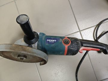 Б/у Угловая шлифмашина Зенит профи зуш-230/2500 01-200892890