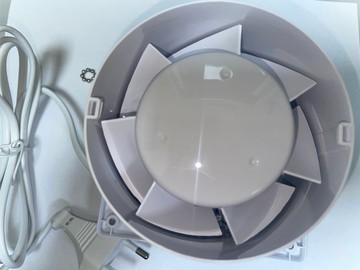 Б/в Витяжний вентилятор Airroxy drim 100 ps bb 01-200924761