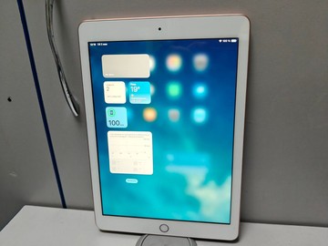 Б/в Планшет Apple ipad 6 gen 2018 32gb wi-fi 01-200938830