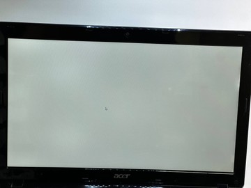 Б/в Ноутбук Acer 15/core i3 2330m ddr3/4gb ddr4/hdd 640 gb/geforce gt520m 01-200955775