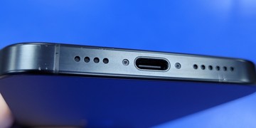 Б/в Мобільний телефон Apple iphone 16 pro max 256gb 01-200893068