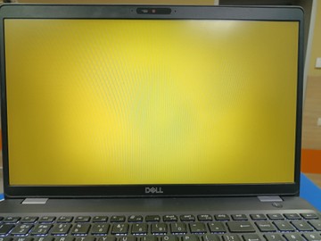 Б/в Ноутбук Dell 15/core i7 9850h ddr4/16gb ddr4/hdd *відсутній/ssd 256 gb/geforce mx150 2gb 01-200937222