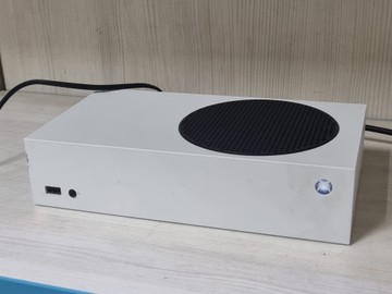 Б/в Ігрова приставка Microsoft xbox series s 512gb 01-200983019