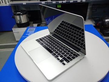 Б/в Ноутбук Apple macbook pro /a1502 /екр 13,3 /core i5 2.4ghz /ram8gb /ssd256gb /intel iris 1536mb 01-201037746