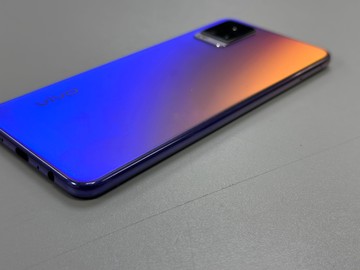 Б/в Мобільний телефон Vivo v20 8/128gb 01-201054653