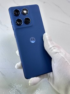 Б/в Мобільний телефон Motorola moto edge 60 12/256gb 01-201053910