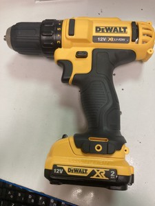 Б/в Шурупокрут Dewalt dcd710 2акб 2ah зп 01-201086401
