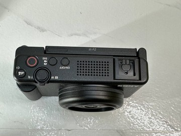 Б/в Компактний фотоапарат Sony zv-1f 01-201092449