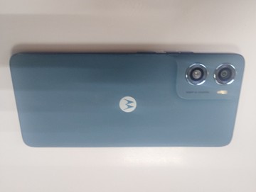 Б/в Мобільний телефон Motorola moto g06 4/128gb 01-201142954