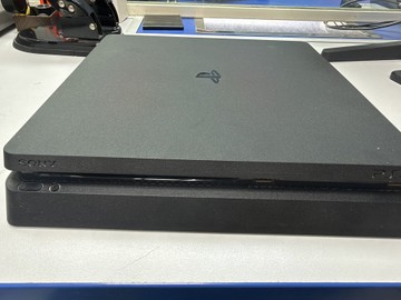 Б/в Ігрова приставка Sony playstation 4 slim 500gb 01-201156855