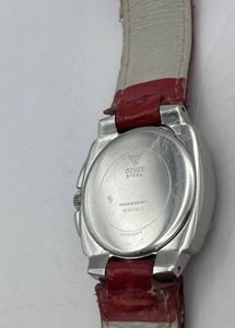 01-18686707: Guess w10214l2