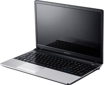 Ноутбук экран 15,6" Samsung core i3 2330m 2,2ghz/ram3072mb/ssd60gb/gt520