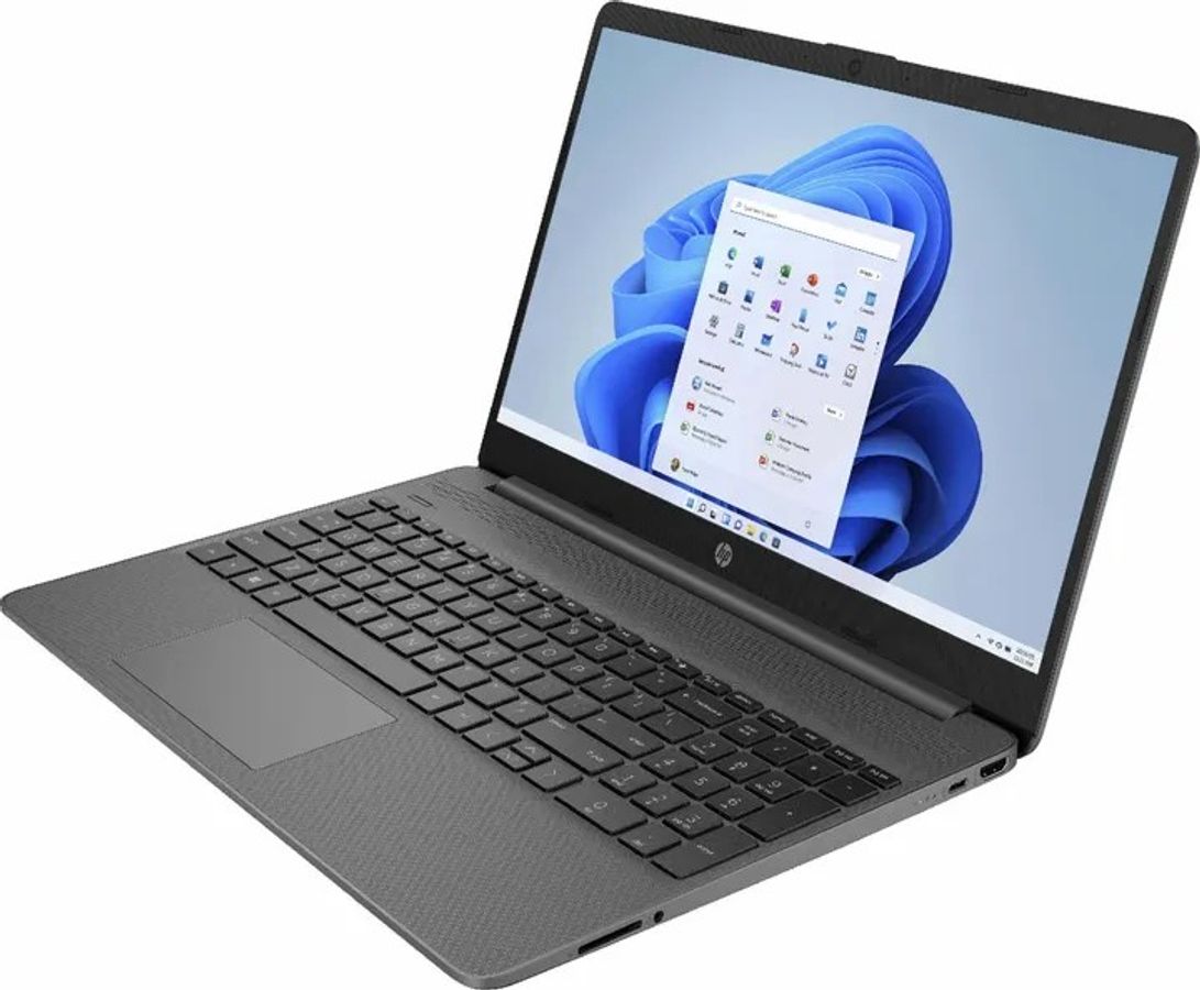 єкр. 15,6/ core i3-1215u/ ram8gb/ ssd240gb/ intel uhd