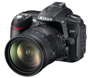 Nikon d90 / af-s dx nikkor 18-105mm f/3.5-5.6g ed