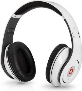 Monster beats by dr. dre studio