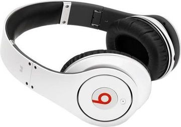 Monster beats by dr. dre studio