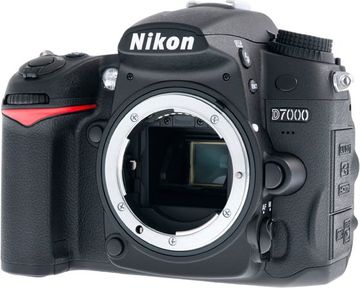 Nikon d7000 body