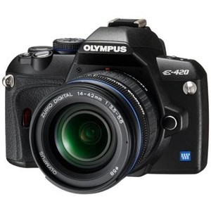 Olympus e-420 + olympus digital 14-42mm 1:3.5-5.6 0.25m/0.82ft