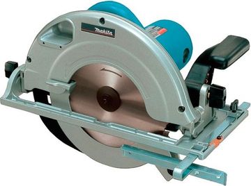 Пила дисковая Makita 5903r